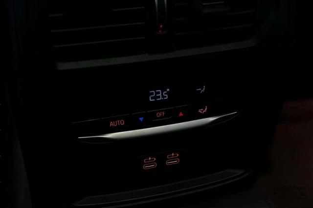 Bmw 320d Touring image 5