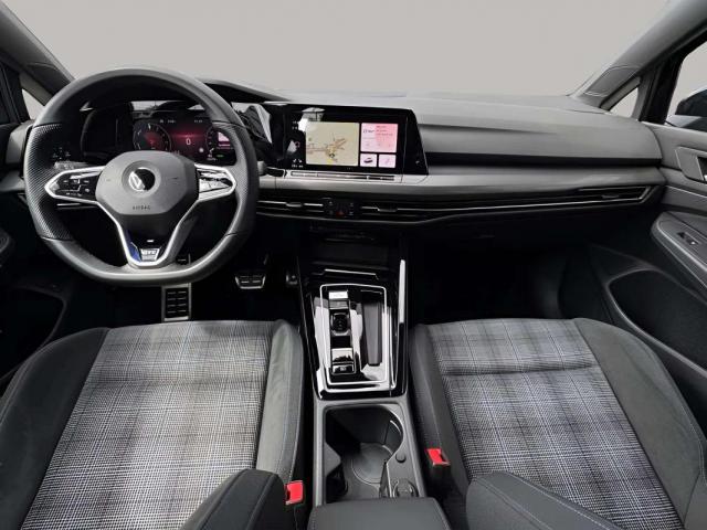Volkswagen Golf image 9