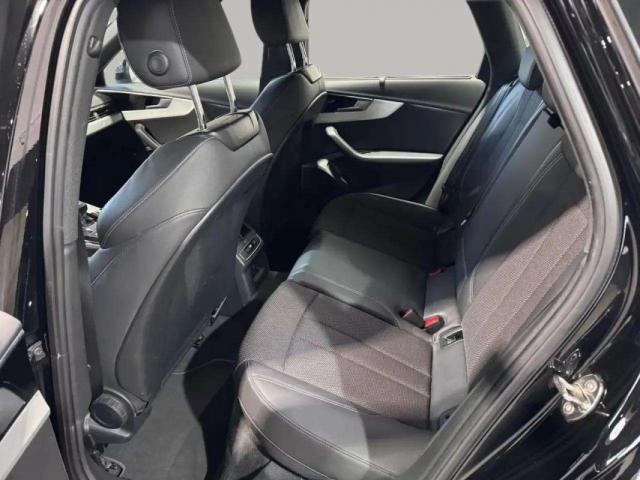 Audi A4 image 4