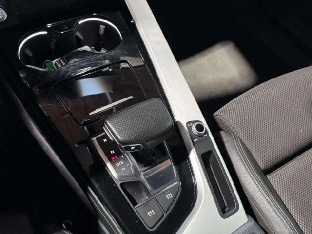 Audi A4 image 6