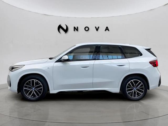 Bmw Ix1 image 8
