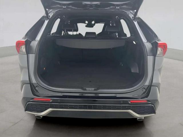 Toyota Rav4 image 2