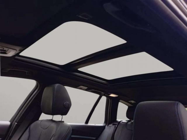 Bmw 330 image 2