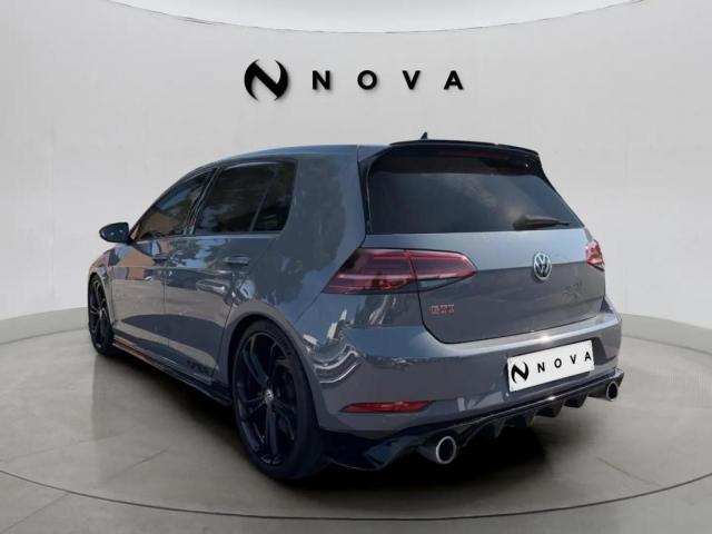 Volkswagen Golf image 6