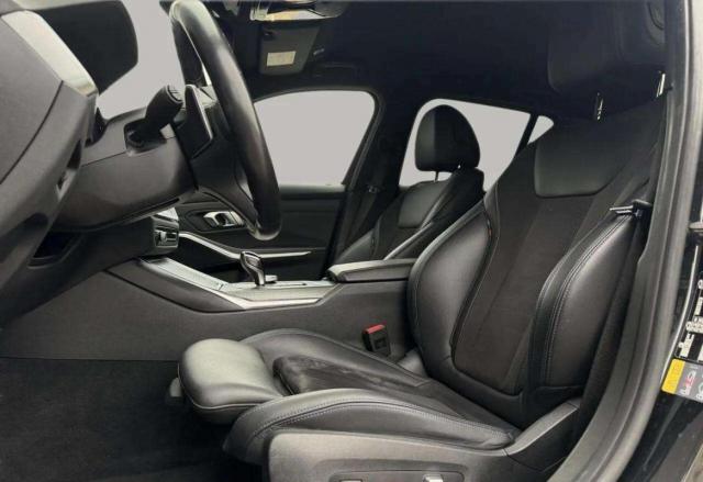 Bmw 330e image 6
