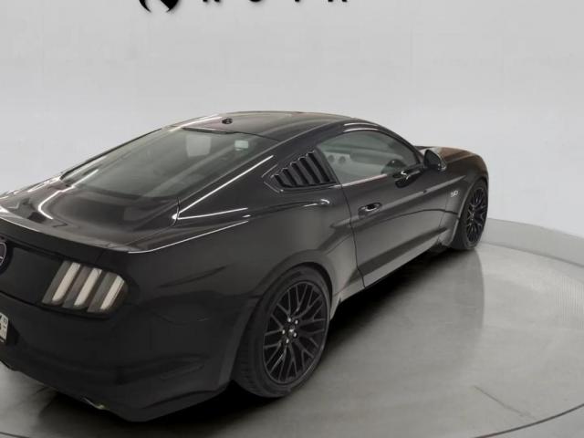Ford Mustang image 6