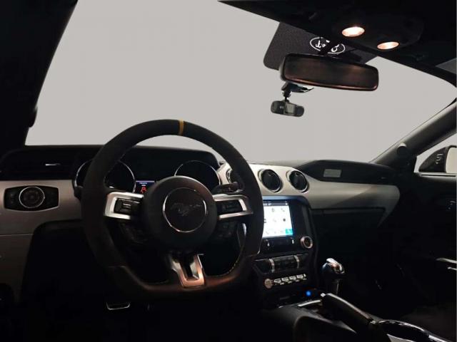 Ford Mustang image 7