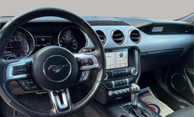 Ford Mustang image 5