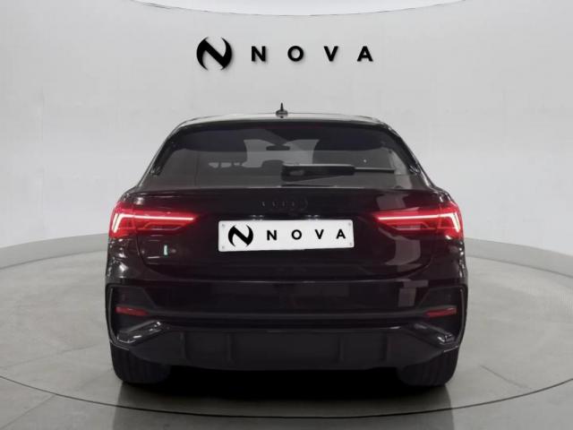 Audi Q3 image 1