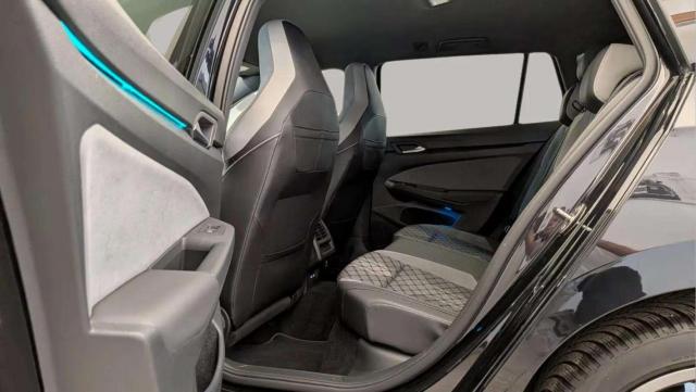 Volkswagen Golf image 4
