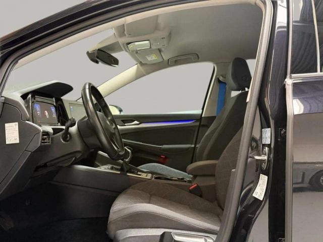 Volkswagen Golf image 9