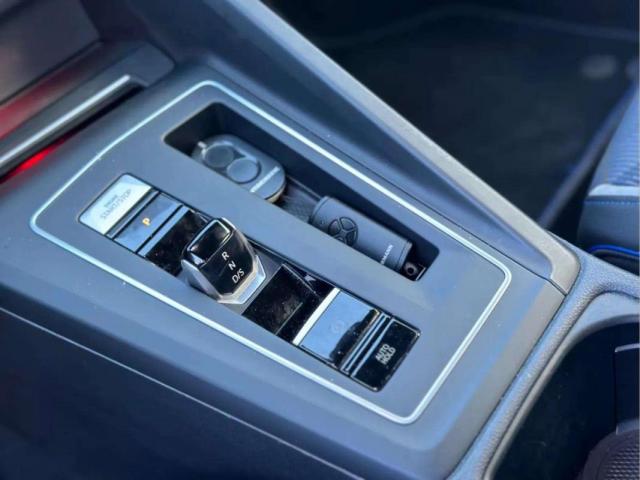 Volkswagen Golf image 8