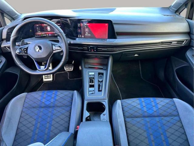 Volkswagen Golf image 6