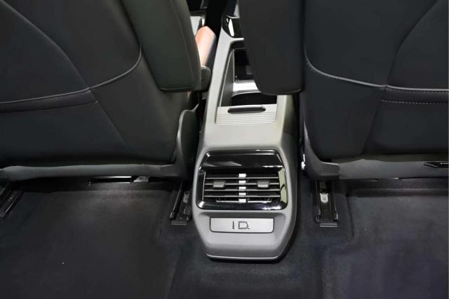 Volkswagen Id.4 image 8