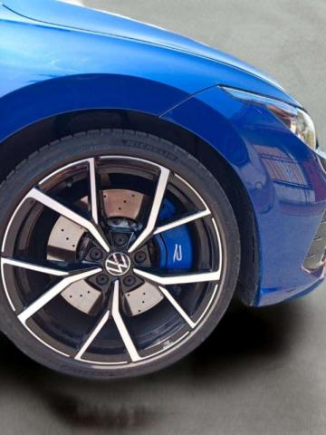 Volkswagen Golf image 1