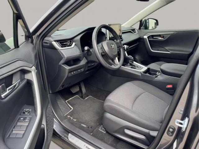 Toyota Rav4 image 8