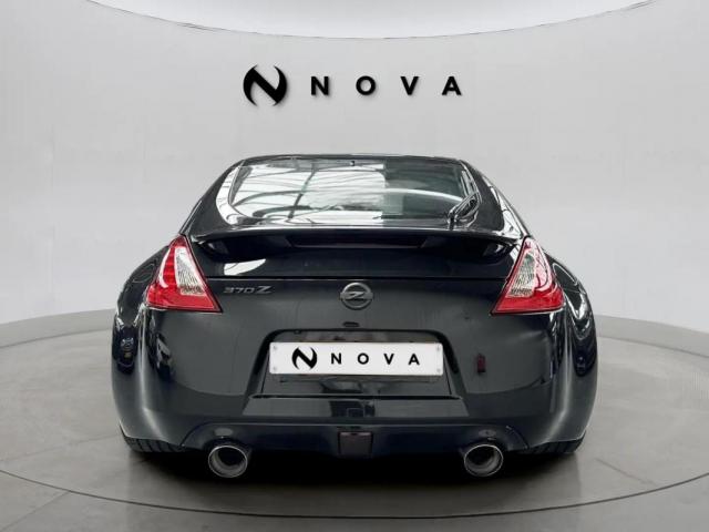 Nissan 370z image 2