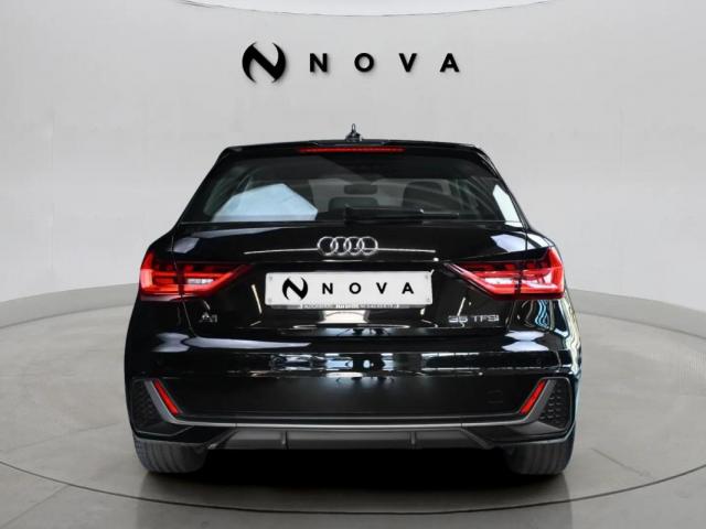 Audi A1 image 2