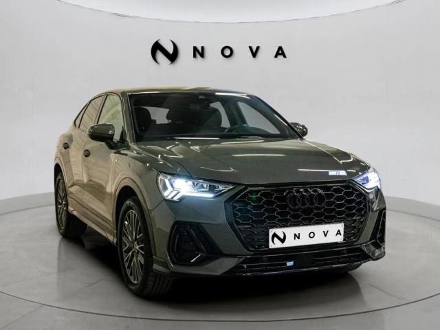 Audi Q3 image 9