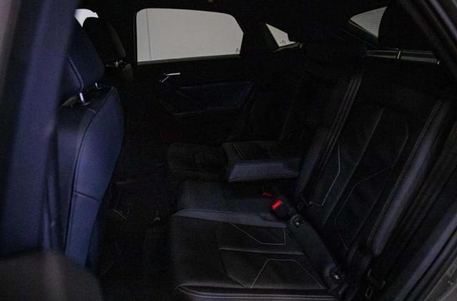 Audi Q3 image 4