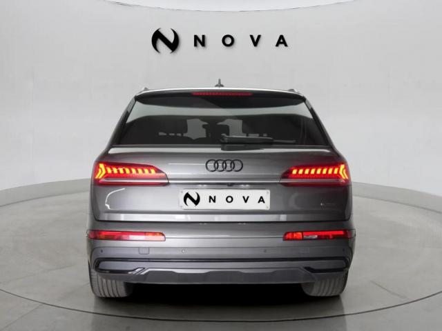 Audi Q7 image 5