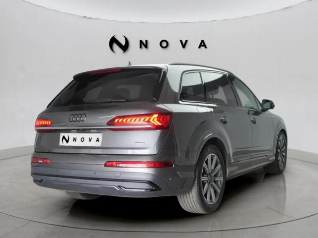 Audi Q7 image 6