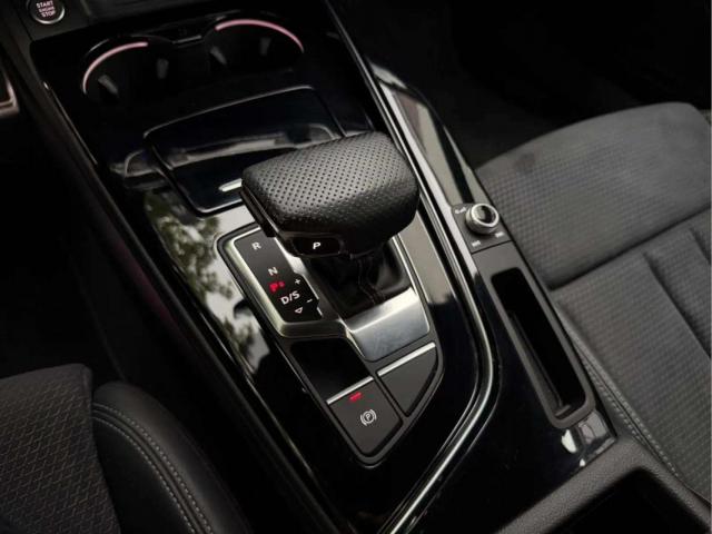 Audi A4 image 1