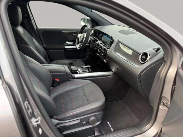 Mercedes Benz Gla image 5
