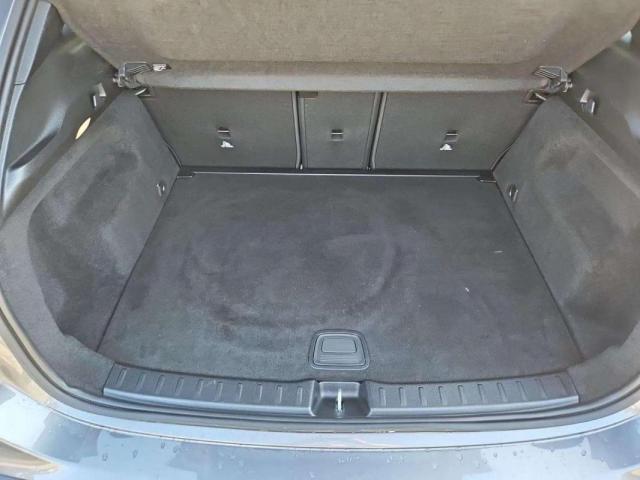 Mercedes Benz Gla image 1