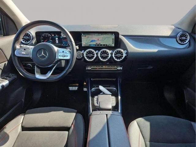 Mercedes Benz Gla image 7