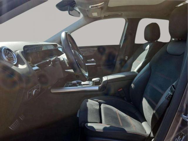 Mercedes Benz Gla image 5