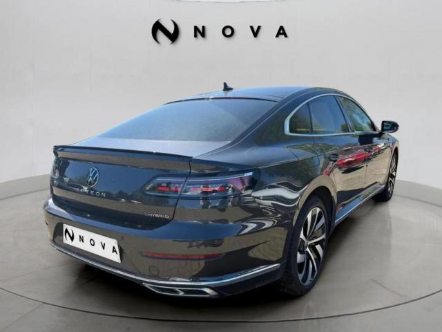 Volkswagen Arteon image 6