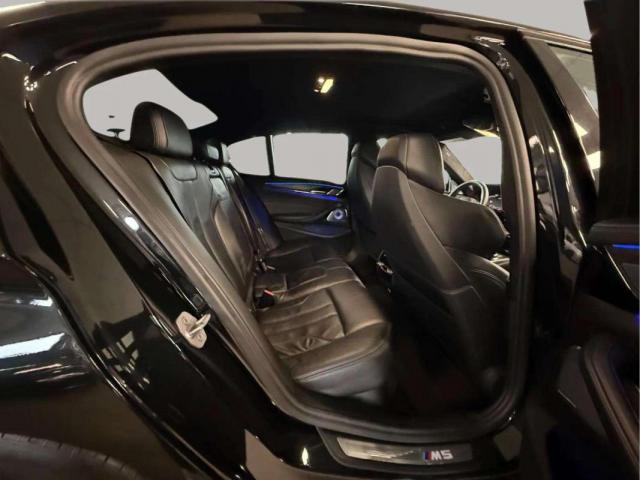 Bmw M5 image 1