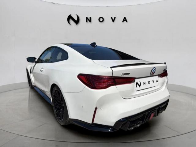 Bmw M4 image 2