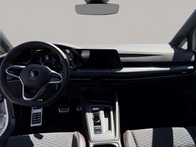 Volkswagen Golf image 2