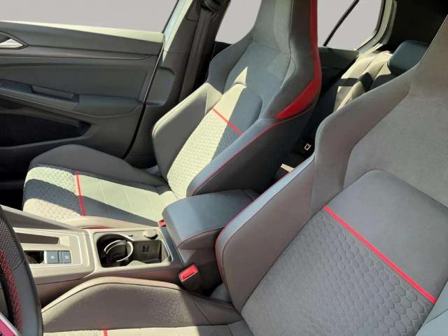 Volkswagen Golf image 5