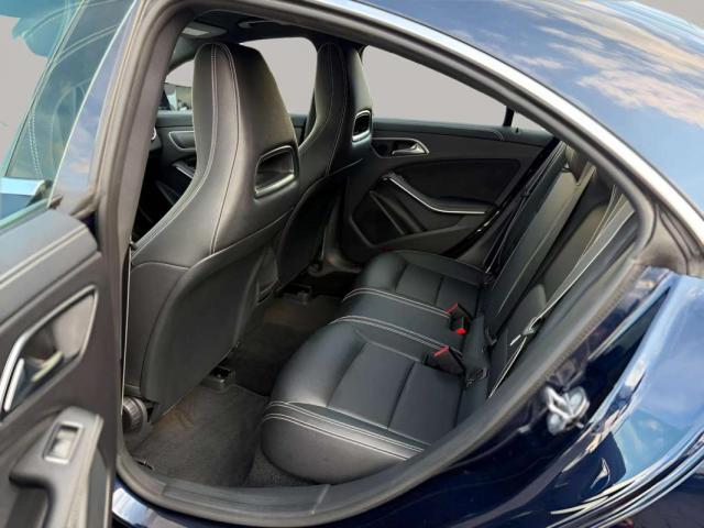 Mercedes Benz Cla image 7
