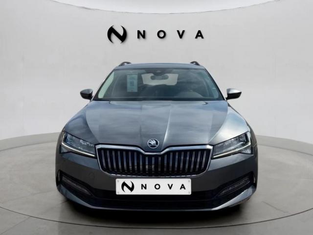 Skoda Superb Combi image 4