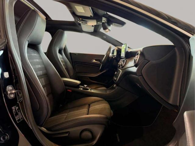 Mercedes Benz Cla image 9