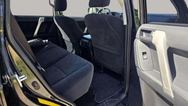 Toyota Land Cruiser image 3