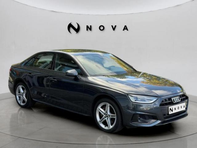 Audi A4 image 2