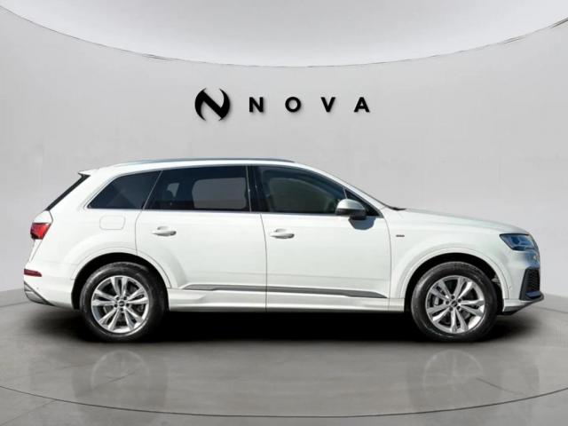 Audi Q7 image 2