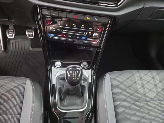 Volkswagen T-Roc image 4