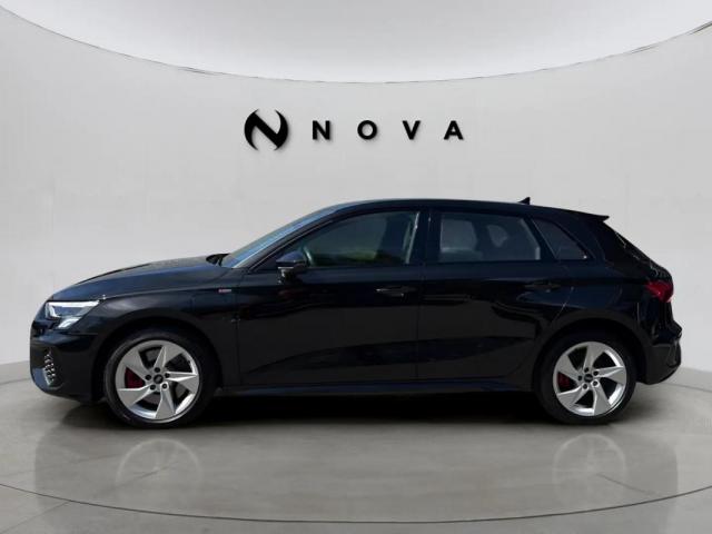 Audi A3 image 2