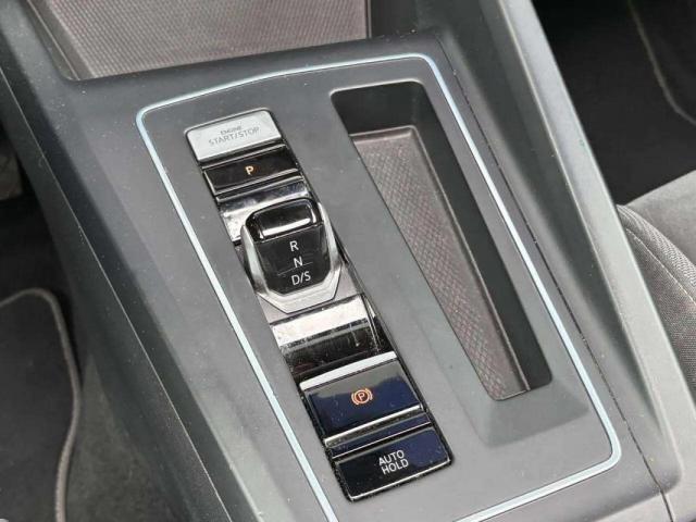 Volkswagen Golf image 6