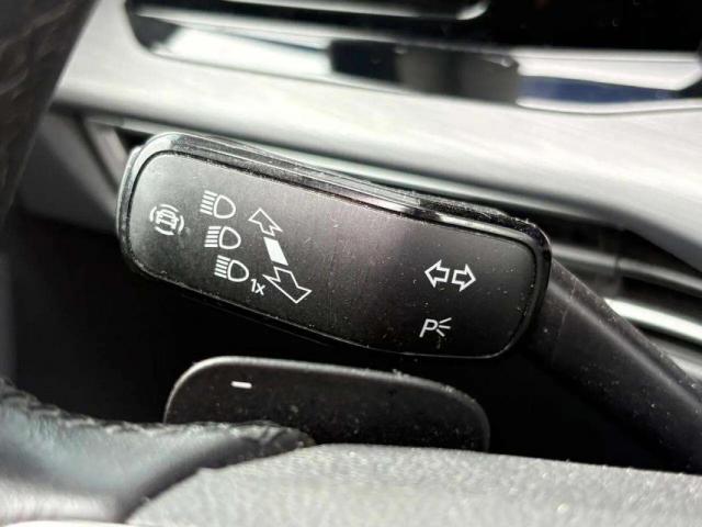 Volkswagen Golf image 2