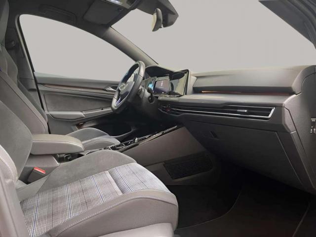 Volkswagen Golf image 4