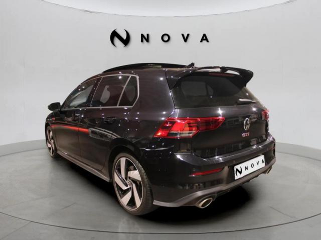 Volkswagen Golf image 8