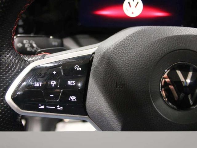 Volkswagen Golf image 4