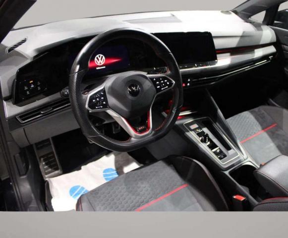 Volkswagen Golf image 6